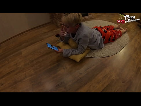 ❤️ Šialená blondínka fajčí obrovský penis a skáče na ňom - análny sex ❤️❌ Krásne porno na sk.fuxporn-com.ru